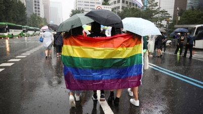 South Korea upholds ban on gay sex in armed forces