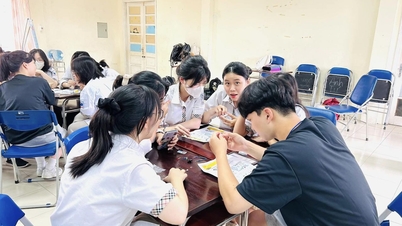 Hà Nội cấm học sinh dùng điện thoại trong lớp