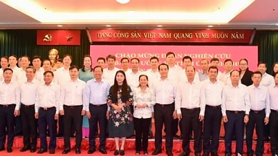 Trao đổi, chia sẻ kinh nghiệm góp phần phát triển TPHCM và các địa phương