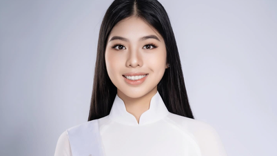 Nữ sinh Việt Nam làm MC chương trình hoa hậu tại Ấn Độ