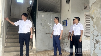 Đồng thuận với chủ trương đầu tư cải tạo xây dựng cơ sở vật chất một số trường THPT