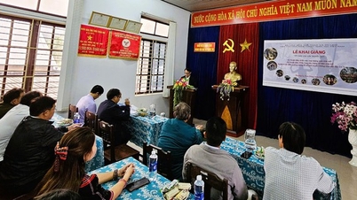 Truyền dạy nghệ thuật điêu khắc và diễn xướng dân gian trong lễ bỏ mả của đồng bào Cơ Tu