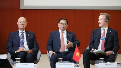 Thủ tướng đề nghị WEF hỗ trợ Việt Nam về công nghệ, tài chính