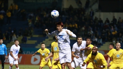 Tuan Anh ចាកចេញ​ពី​ពិន្ទុ​របស់​ខ្លួន ក្លឹប Nam Dinh នៅតែ​ចាញ់​ជ័យជម្នះ​នៅ​កីឡដ្ឋាន Thanh Hoa