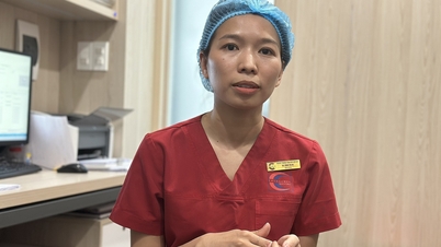 Điều dưỡng ép tim cứu du khách ngừng thở trong nhà hàng