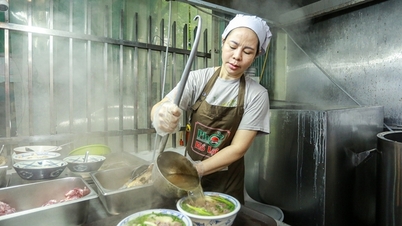 "Xì xụp" bát phở buổi sáng, một thói quen khó bỏ của rất nhiều người