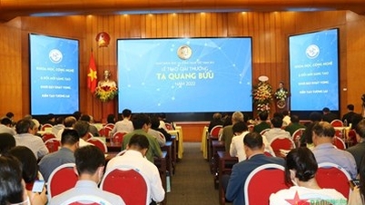 Giải thưởng Tạ Quang Bửu được tổ chức định kỳ 3 năm/lần