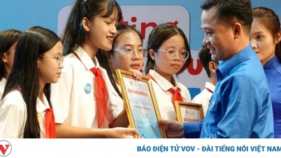 มอบรางวัลชนะเลิศสนามเด็กเล่น “เยาวชนเวียดนาม”