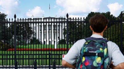 US Congress helps government escape mid-term shutdown