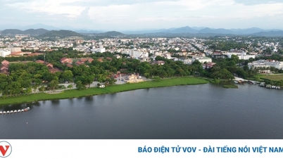 ថែរក្សា​ទន្លេ Huong ឱ្យ​ក្លាយ​ជា​តំបន់​ទេសចរណ៍