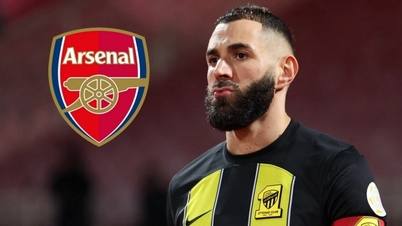 Arsenal រង់ចាំ Karim Benzema; Man City ចរចារលក់ Kalvin Phillips; MU ចាប់អារម្មណ៍លើ Xavi Simons