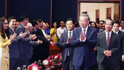 ការអប់រំ គឺជាគោលនយោបាយជាតិកំពូល អនាគតរបស់ប្រទេសជាតិ។