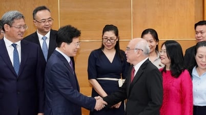 Trưởng ban Tuyên giáo Thành ủy TPHCM tiếp đoàn lãnh đạo Ban Tuyên truyền Đảng Cộng sản Trung Quốc