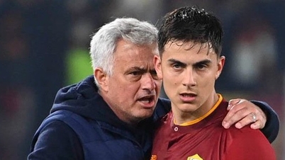 គ្រូ​បង្វឹក Mourinho បដិសេធ​ជា​ផ្លូវ​ការ​នូវ​សំណើ​ដ៏​ធំ​ពី​អារ៉ាប៊ីសាអ៊ូឌីត