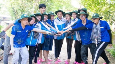 ទាហាន 125.000 នាក់ចុះឈ្មោះអ្នកស្ម័គ្រចិត្តរដូវក្តៅនៅទីក្រុងហូជីមិញ ពិធីសម្ភោធនៅឧទ្យានមាត់ទន្លេ Saigon