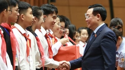 Children's voices change adult perceptions