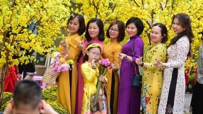 Bộ GD&ĐT nghiêm cấm các sở, trường học biếu tặng quà Tết cho cấp trên