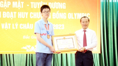 Tuyên dương em Thân Thế Công giành Huy chương Đồng Olympic Vật lí châu Á |=> Đăng trên báo Bắc Giang