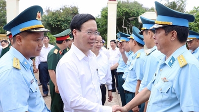 President Vo Van Thuong visits and works in Phu Quy island district, Binh Thuan
