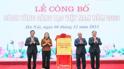 ផ្តល់កិត្តិយសដល់ស្នាដៃឆ្នើមចំនួន 79 ក្នុងសៀវភៅ Golden Creativity វៀតណាមឆ្នាំ 2023