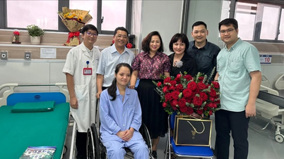 វេជ្ជបណ្ឌិត​ស្រី​ជួប​ឧបទ្ទវហេតុ​ចម្លែក​នៅ​ហាង​កាហ្វេ ហើយ​បាន​ជា​សះស្បើយ​ដោយ​អព្ភូតហេតុ