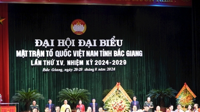 Phó Chủ tịch Nguyễn Hữu Dũng dự Đại hội MTTQ Việt Nam tỉnh Bắc Giang lần thứ XV