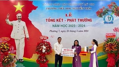 កាសែត Nhan Dan បានបង្ហាញនូវអាហារបំប៉នបែប Panorama ចំនួន 600 ដល់មន្ទីរអប់រំ និងបណ្តុះបណ្តាលខេត្ត Tien Giang។