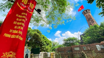 ถนนฮานอยประดับตกแต่งเพื่อเฉลิมฉลองวันครบรอบ 69 ปีวันปลดปล่อยเมืองหลวง