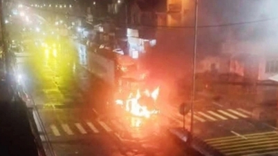 Tractor trailer fire on Highway 1A, driver opens door to escape