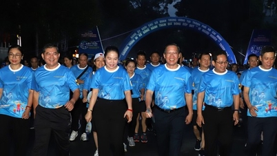 ប្រធាន​ទីក្រុង​ហូជីមិញ និង​មនុស្ស​៣.០០០​នាក់​ធ្វើ​លំហាត់​ប្រាណ​ចាប់​ពី​ម៉ោង​៥​ព្រឹក