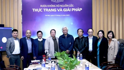 'Rượu không rõ nguồn gốc, thực trạng và giải pháp'