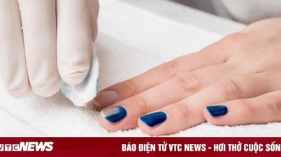 Loại bỏ sơn móng tay dễ dàng với những thứ có sẵn trong nhà
