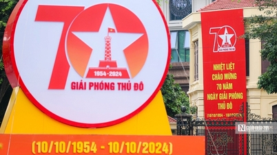 Hanoi ist voller Fahnen und Blumen zur Feier des 70. Jahrestages der Befreiung der Hauptstadt.