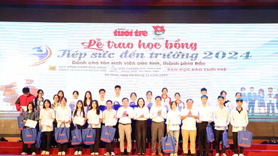 132 new students from difficult circumstances received the "Support to School" scholarship
