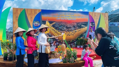មហោស្រពទេសចរណ៍វប្បធម៌ផ្សារអណ្តែត Cai Rang តភ្ជាប់ និងអភិរក្សបេតិកភណ្ឌ