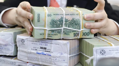 Vietcombank, VietinBank에 20억 VND를 입금하면 최고 이자율은 얼마입니까?