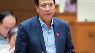 "គ្មានអ្នកណាកើតមកធំចង់ក្រទេ"