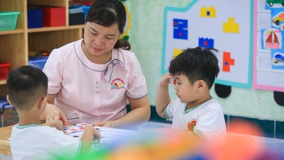 តើ​គ្រូ​ណា​ខ្លះ​ត្រូវ​បាន​ស្នើ​ឲ្យ​មាន​អាទិភាព​ក្នុង​ប្រាក់​បៀវត្សរ៍ និង​អាយុ​ចូល​និវត្តន៍?