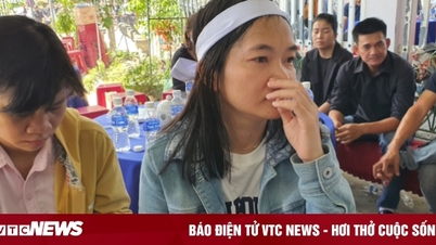 Relatives recount the moment they discovered a mother and her four children dead in their home in Khanh Hoa