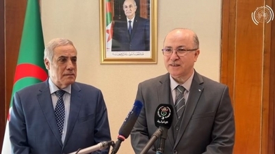 Nhà ngoại giao kỳ cựu trở thành Thủ tướng mới của Algeria