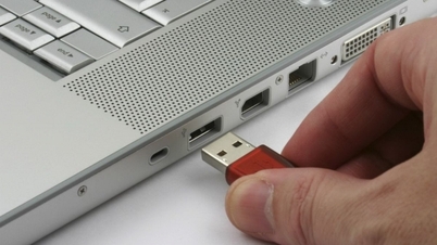 كيفية إظهار الملفات المخفية في USB بسيطة وفعالة للغاية
