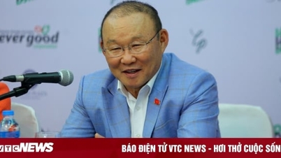 HLV Park Hang Seo ký hợp đồng với CLB mới thành lập?