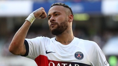 Neymar ស៊ុត​បាន​ពីរ​គ្រាប់​ឲ្យ PSG ពេល​ត្រឡប់​មក​វិញ​