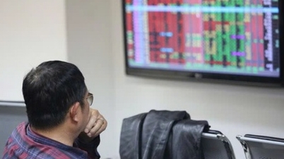 VN-Index mất hơn 5 điểm phiên đầu tuần, xuống sát 1.280 điểm
