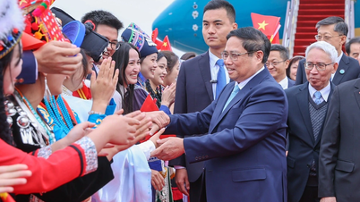 Le Premier ministre Pham Minh Chinh arrive à Kunming et commence sa mission en Chine