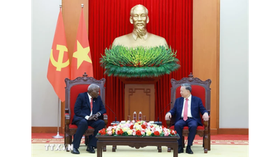 វៀតណាម​រួបរួម​គ្នា អំពាវនាវ​ឲ្យ​ដក​ការ​បិទផ្លូវ និង​ការ​ហ៊ុមព័ទ្ធ​ប្រឆាំង​គុយបា