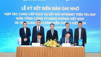 VNPT và Vietnam Airlines hợp tác chiến lược, kết nối Internet trên tàu bay