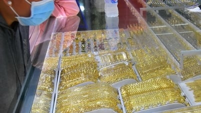Giá vàng miếng SJC, vàng nhẫn tăng tiếp