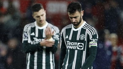 HLV Ten Hag tiết lộ lý do Man Utd lần đầu thất bại trước Nottingham Forest