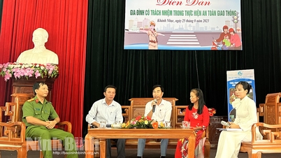 វេទិកាស្តីពី គ្រួសារដែលមានទំនួលខុសត្រូវក្នុងការអនុវត្តសុវត្ថិភាពចរាចរណ៍នៅឃុំ Khanh Nhac